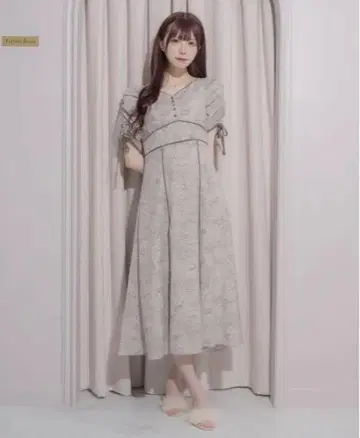 pium 트왈 드 주이 파이핑 롱 원피스 핑크 베이지 x 모카