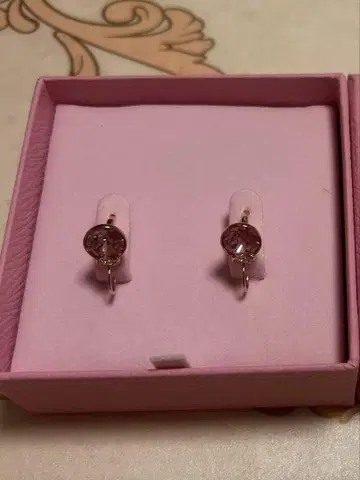 Swarovski 핑크 후프 귀걸이