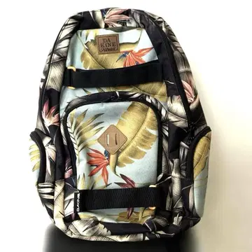 DAKINE 트로피컬 패턴 백팩