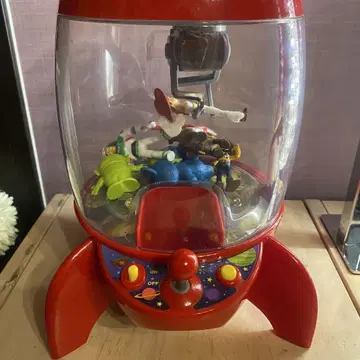 토이스토리 리틀 그린 멘 스페이스 크레인