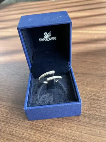 SWAROVSKI 스와로브스키 반지 [ 14호 ]