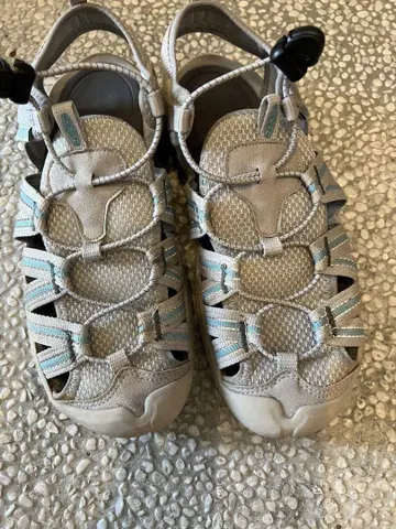 Keen 샌들 25