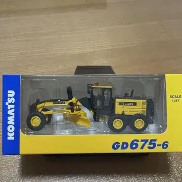 Komatsu GD675-6 모터 그레이더 1:87