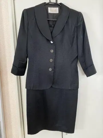 포멀 슈트 슬리브리스 원피스 블랙 Harrods 사이즈 2