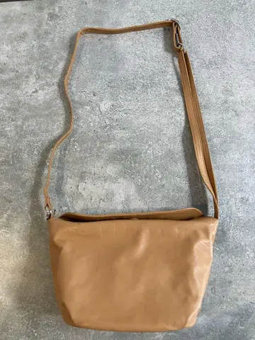 [새상품] 쥬케로 소프트 카우 레더 2way 숄더백 카멜