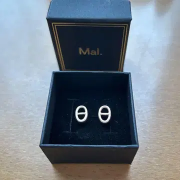 Mal. 쉐느 귀걸이 새상품 미사용