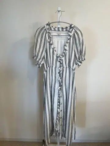 [Anthropologie] 스트라이프 패턴 원피스