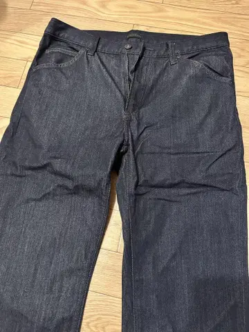 [새상품급] UNIQLO 테크 데님 청바지