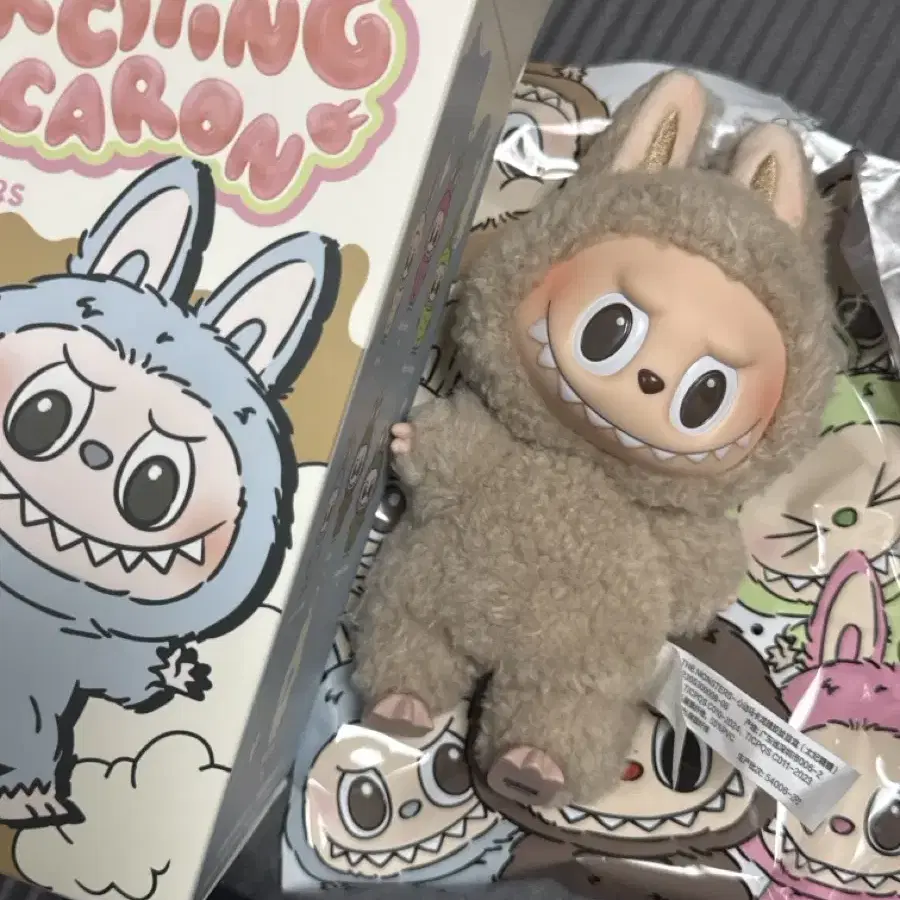 【正規品】Macaron ラブブ toffee Pop Mart Labubu The Monsters Exciting Macaron Toffee Vinyl