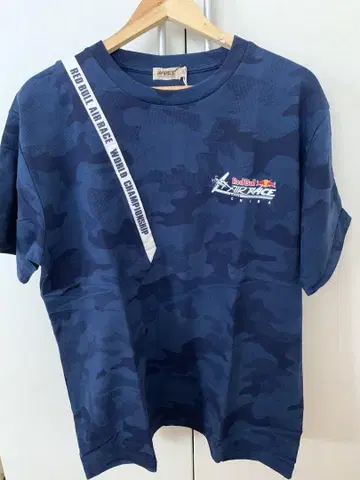 Red Bull Air Race 2019 티셔츠 카모 패턴