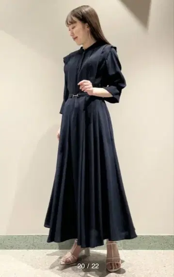 snidel 턱 조젯 플레어 원피스 네이비 0