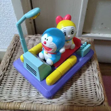 도라에몽 타임머신 피규어