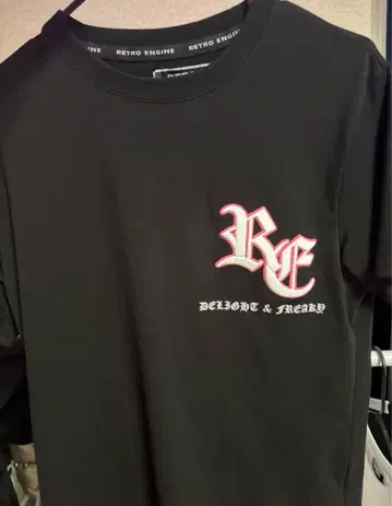 RETRO ENGINE 블랙 T셔츠