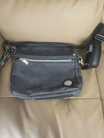오로비안코 숄더백