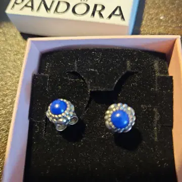 Pandora 라피스라줄리 스터드 귀걸이