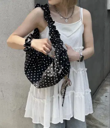 미사용 미개봉 새상품 w closet 도트 셔링 BAG