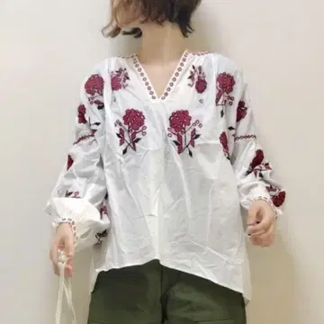 [새 상품] 저널 스탠다드 레 크로스 스티치 자수 블라우스