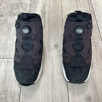 Reebok Insta Pump 블랙 스니커즈