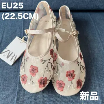 [택 포함 새상품] ZARA 자수 발레 슈즈 35 (22.5CM)