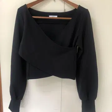 Lui's FEMME 루이스 팜 숏 기장 퍼프 슬리브 티셔츠