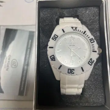 OXYGEN SNOW 화이트 고무 벨트 시계