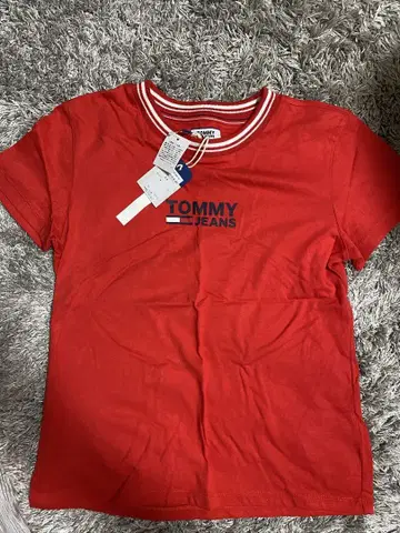 새상품 TOMMY JEANS 레드 티셔츠 XS