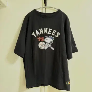 MLB 뉴욕 양키스 스누피 티셔츠 L 사이즈