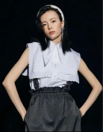 비비 Bibiy. MELINDA SAILOR BLOUSE 옷깃