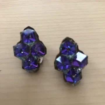 Stella Cadence Paris 크리스탈 큐브 이어링