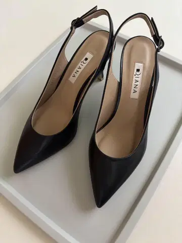 DIANA 블랙 슬링백 펌프스 23.5cm