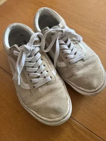 VANS 베이지 스웨이드 로우컷 스니커즈