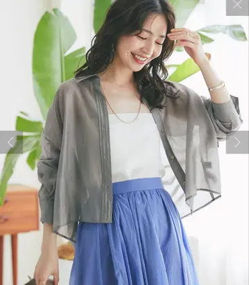 라부티크봉봉 시어 크롭 셔츠 그레이 숏 블라우스