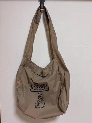 Us 4 백인백 로고 토트 KEEN