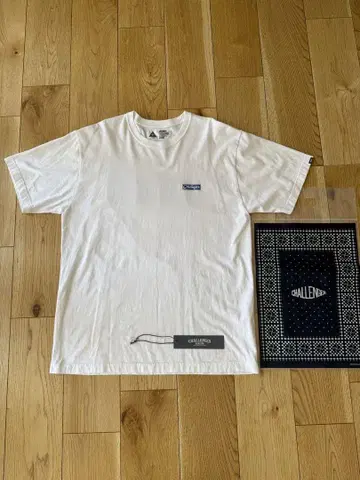 CHALLENGER BAR LOGO TEE