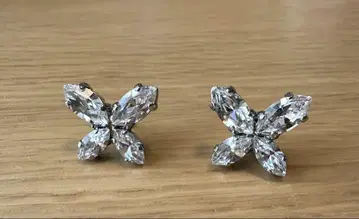 LATUA STELLA * Mariposa 귀걸이