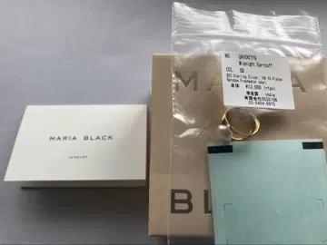 MARIA BLACK 츠지 나오코 콜라보 이어커프