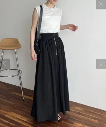 CAPRICIEUX LE'MAGE 라메 상의 플레어 스커트 SET