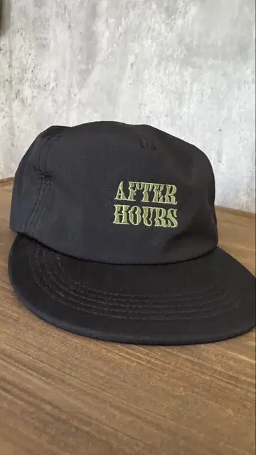 AFTER HOURS 블랙 나일론 캡