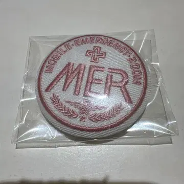 MER 로고 패치 화이트 핑크