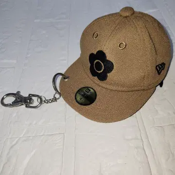 마리 퀀트 뉴에라 콜라보