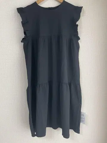 asos 프릴 소매 블랙 슬리브리스 미니 티어드 원피스 UK 6 사이즈