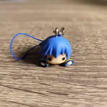 KAITO 쁘띠 피규어 '뒹굴 미쿠 & MEIKO & KAITO'
