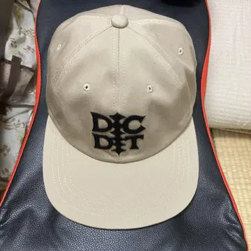 DESCENDANT 6 PANEL CAP 베이지 펠트 자수 로고 일본제