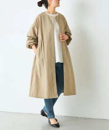 BEARDSLEY 벌룬 소매 플레어 코트 베이지