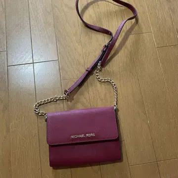MICHAEL KORS 버건디 숄더백