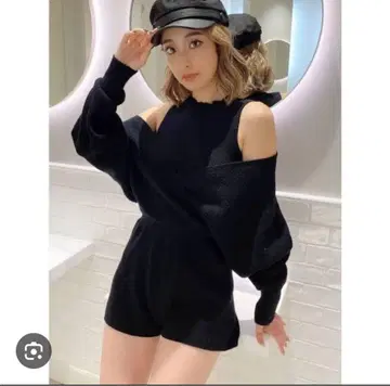 오프숄더 니트 셋업 블랙