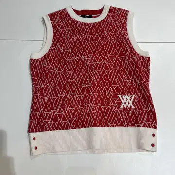 새상품 빨간색 화이트 슬리브리스 베스트