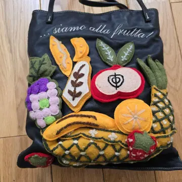 MOSCHINO 펠트 후르츠 자수 토트백 블랙