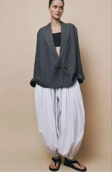 새상품 ZARA 스트라이프 패턴 벌룬 팬츠
