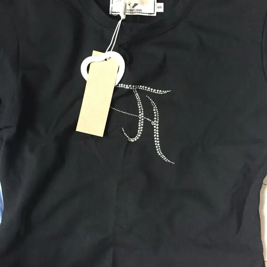 THREETIMES | 쓰리타임즈 Threetimes soft crop tee, size S on